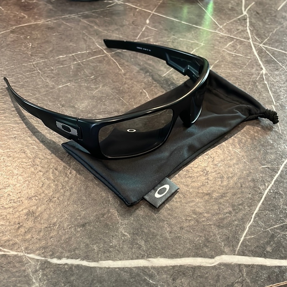 Oakley Crankshaft